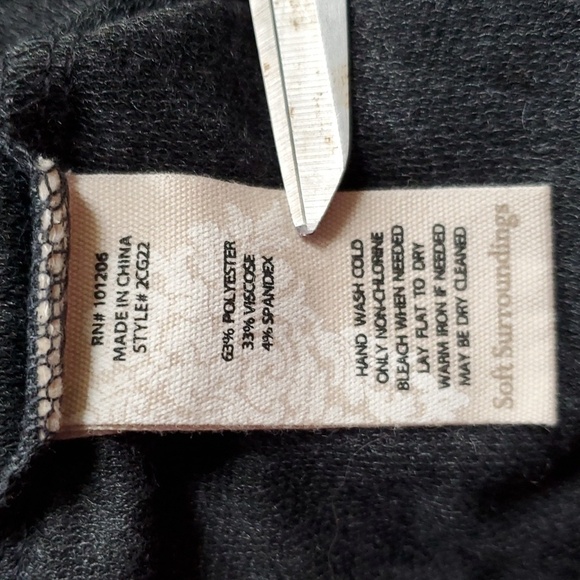 Soft Surroundings Dark Gray Open Cardigan Pockets Embroidered Knit Neutral Sz.L - Picture 7 of 7